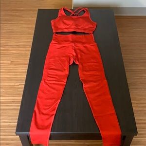 Alphalete Set Halo Leggings Revival Bra Redwood